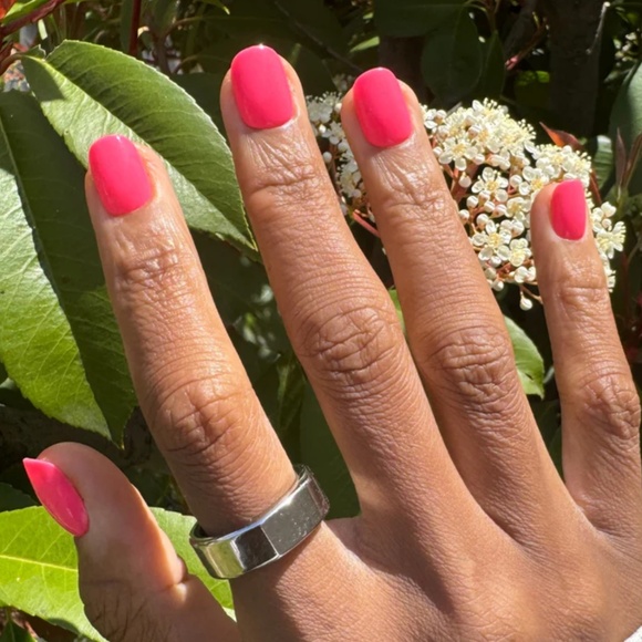 Olive and June Press-on nails 4 packs - Picture 1 of 11